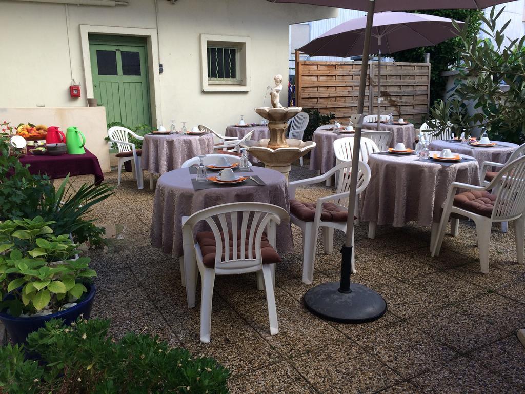L'Hospitalet Saint Charles Montpellier Bagian luar foto